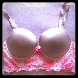 Victoria’s Secret push-ups bra